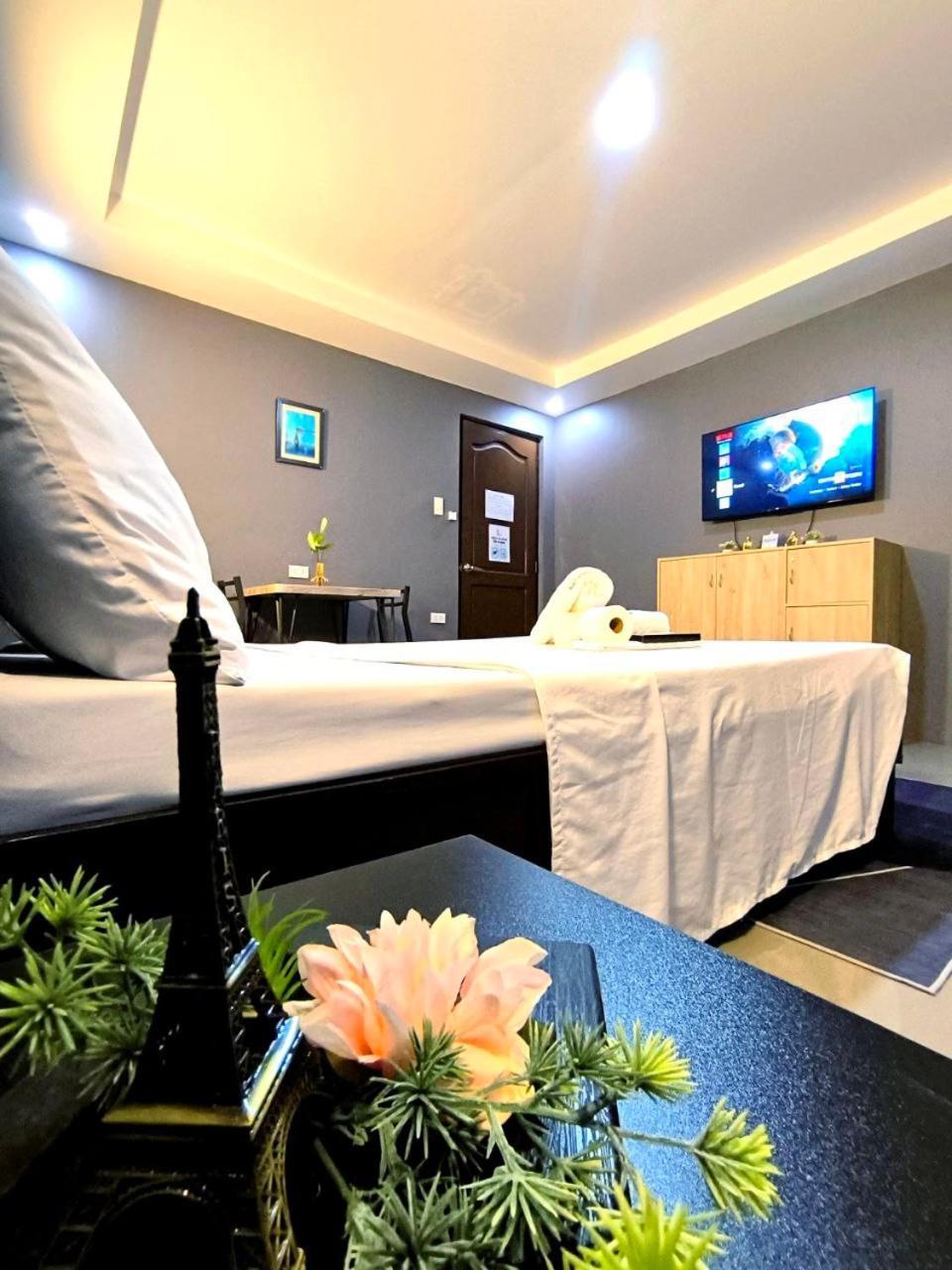 Vincent Resort Hotel Angeles Zewnętrze zdjęcie