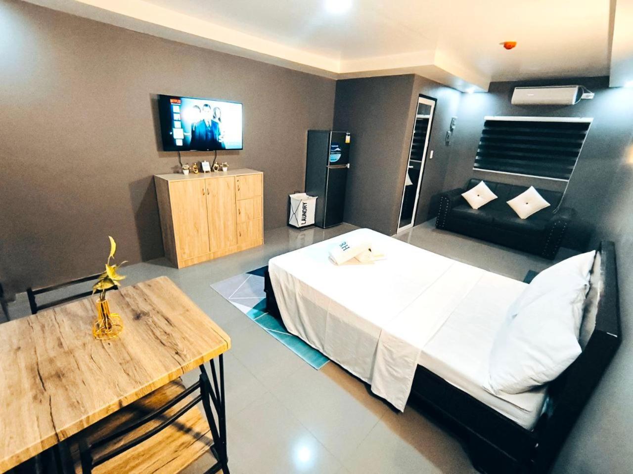 Vincent Resort Hotel Angeles Zewnętrze zdjęcie