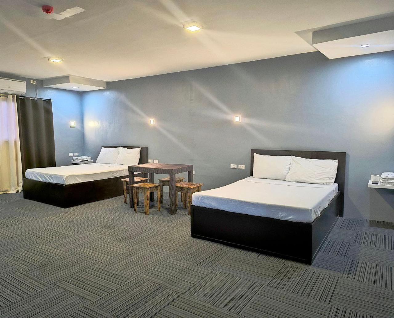 Vincent Resort Hotel Angeles Zewnętrze zdjęcie