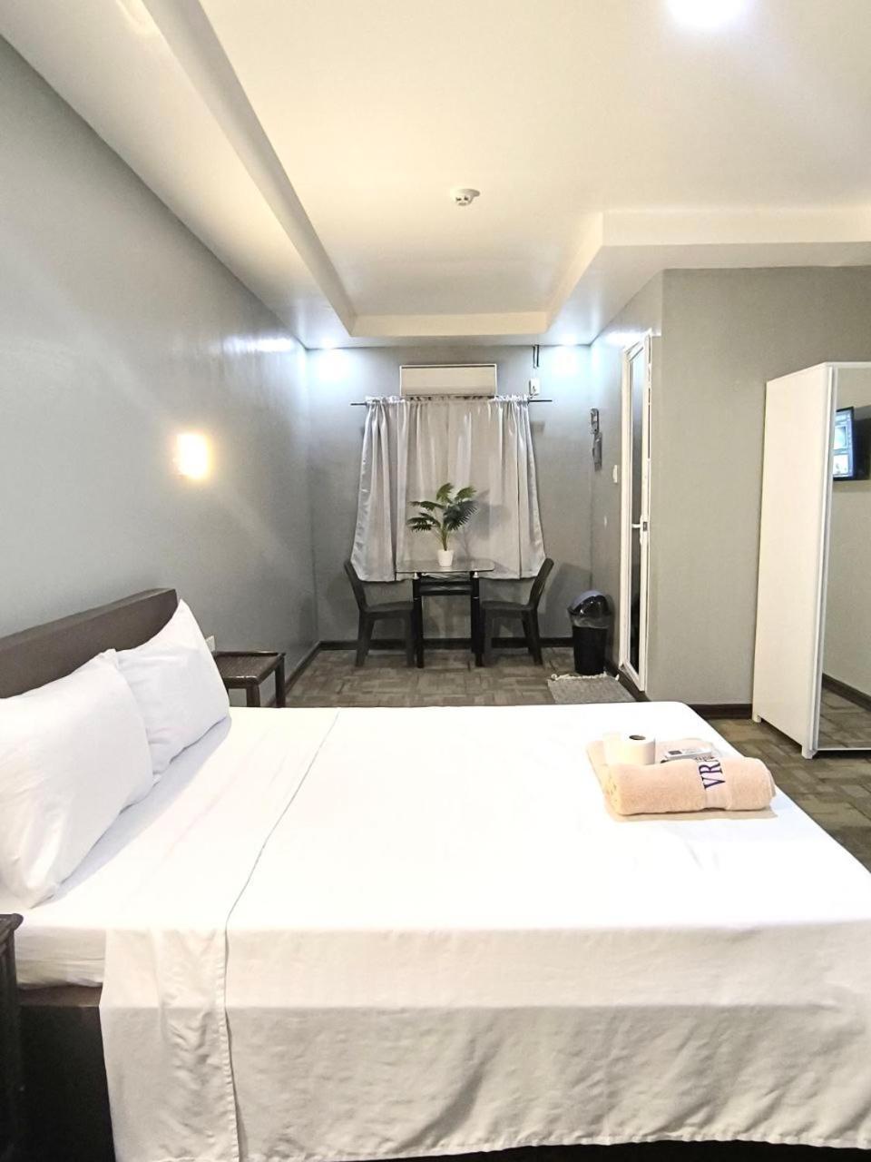 Vincent Resort Hotel Angeles Zewnętrze zdjęcie
