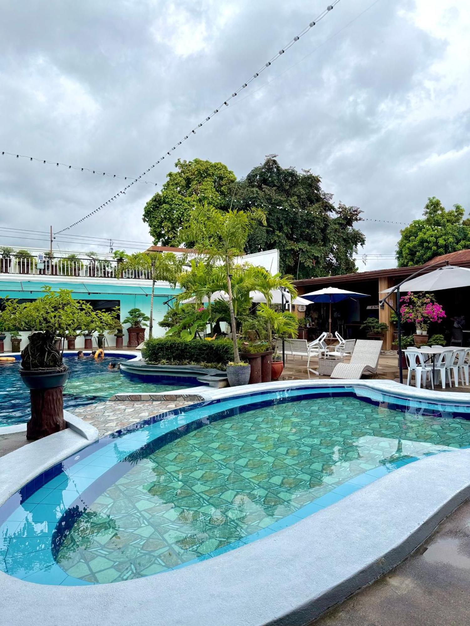 Vincent Resort Hotel Angeles Zewnętrze zdjęcie